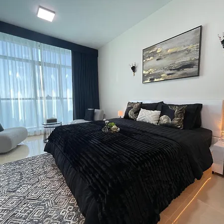 Luxury Hotel Apartments - Ajman Corniche Uae Exterior photo