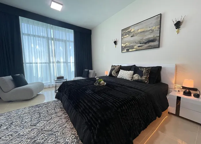 Luxury Hotel Apartments - Ajman Corniche Uae