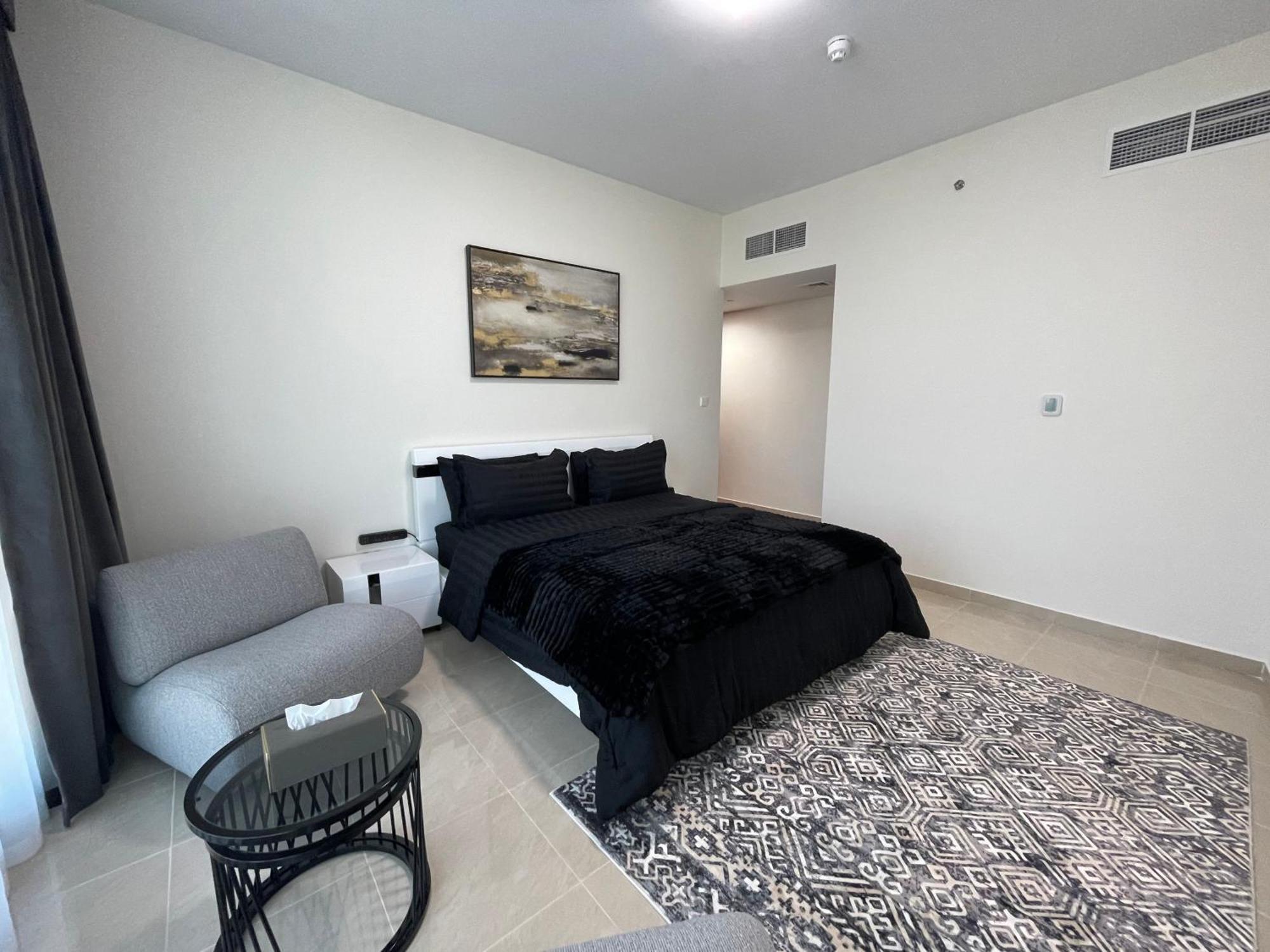Apartment Luxury - Corniche Uae *