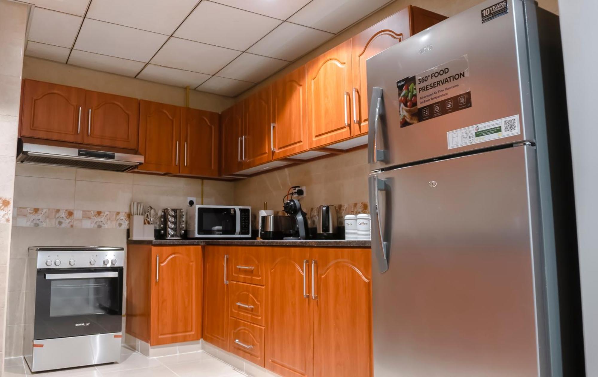 Luxury - Corniche Uae Apartment