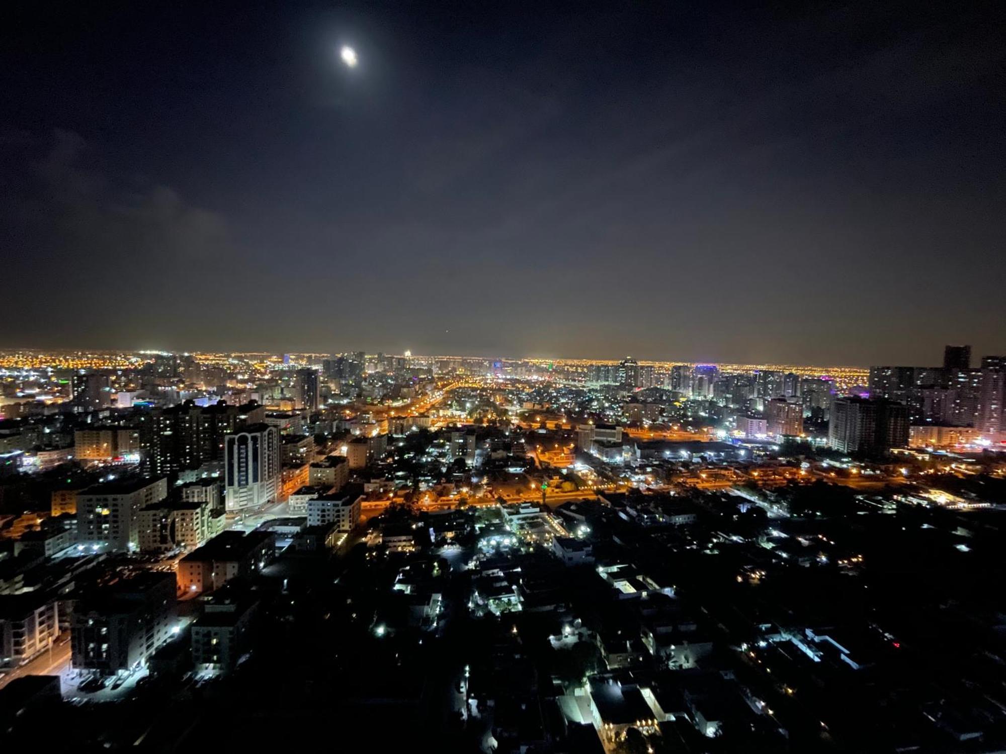 Luxury - Corniche Uae *