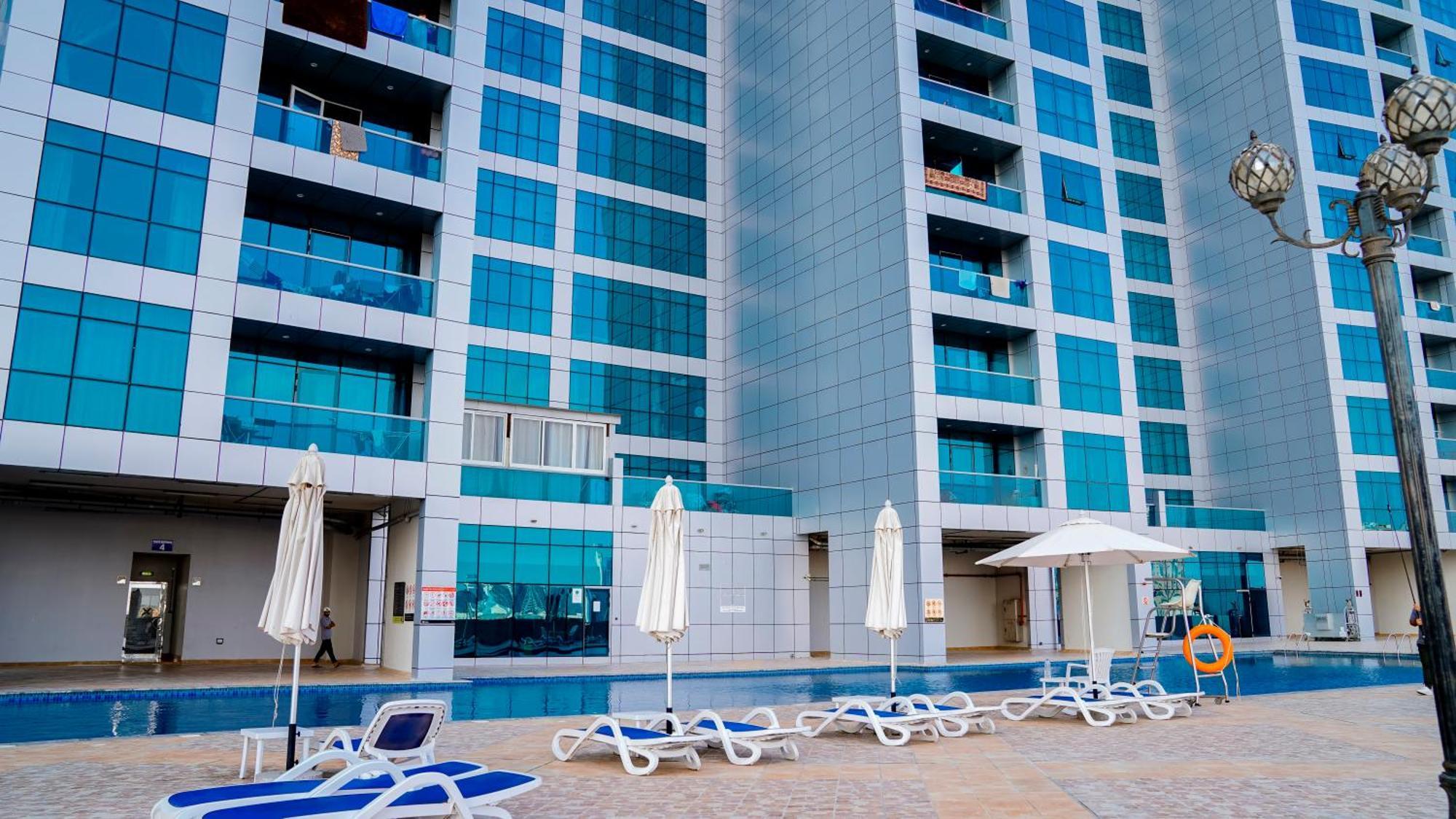 Apartment Luxury - Corniche Uae