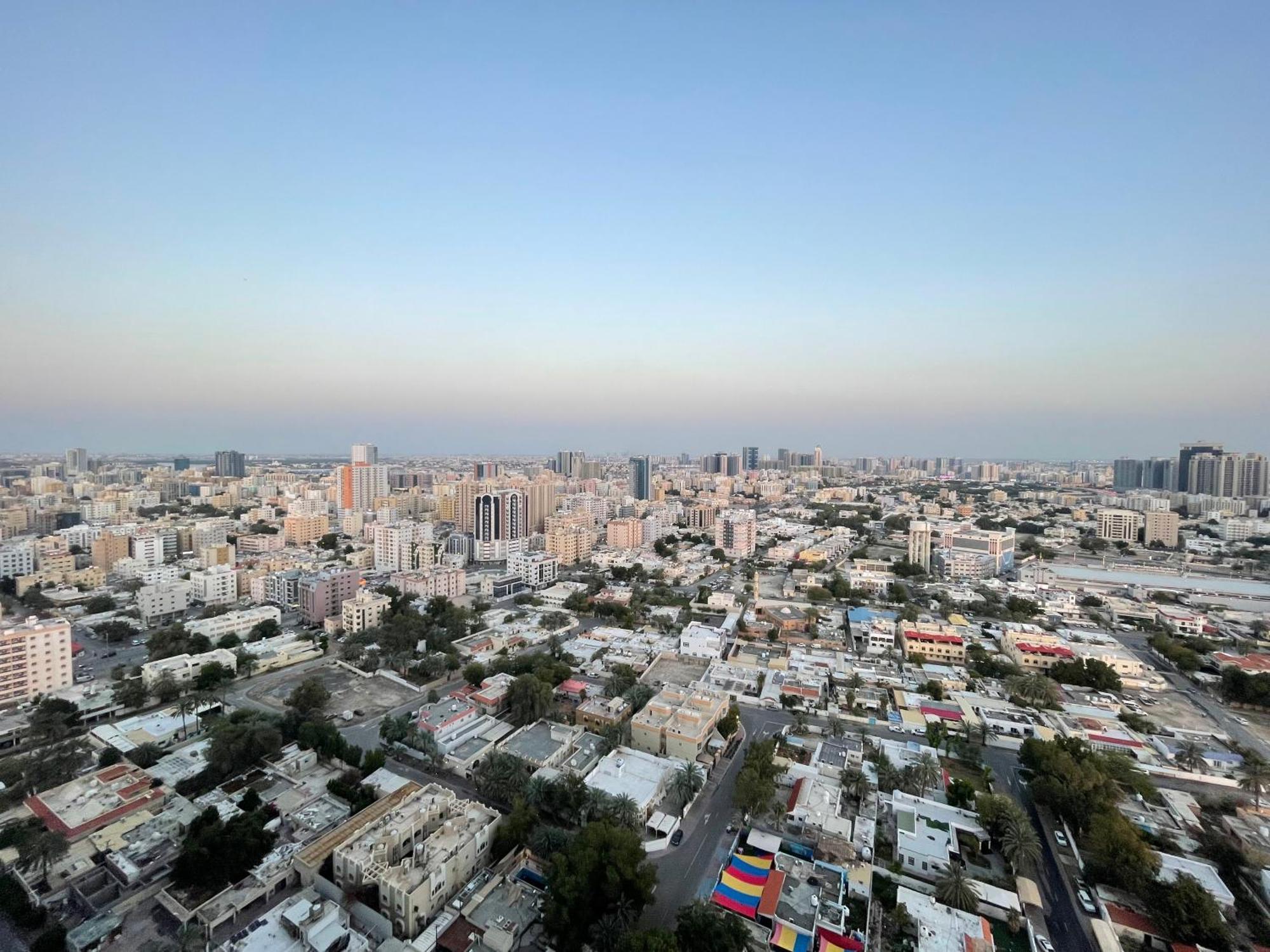 Apartment Luxury - Corniche Uae