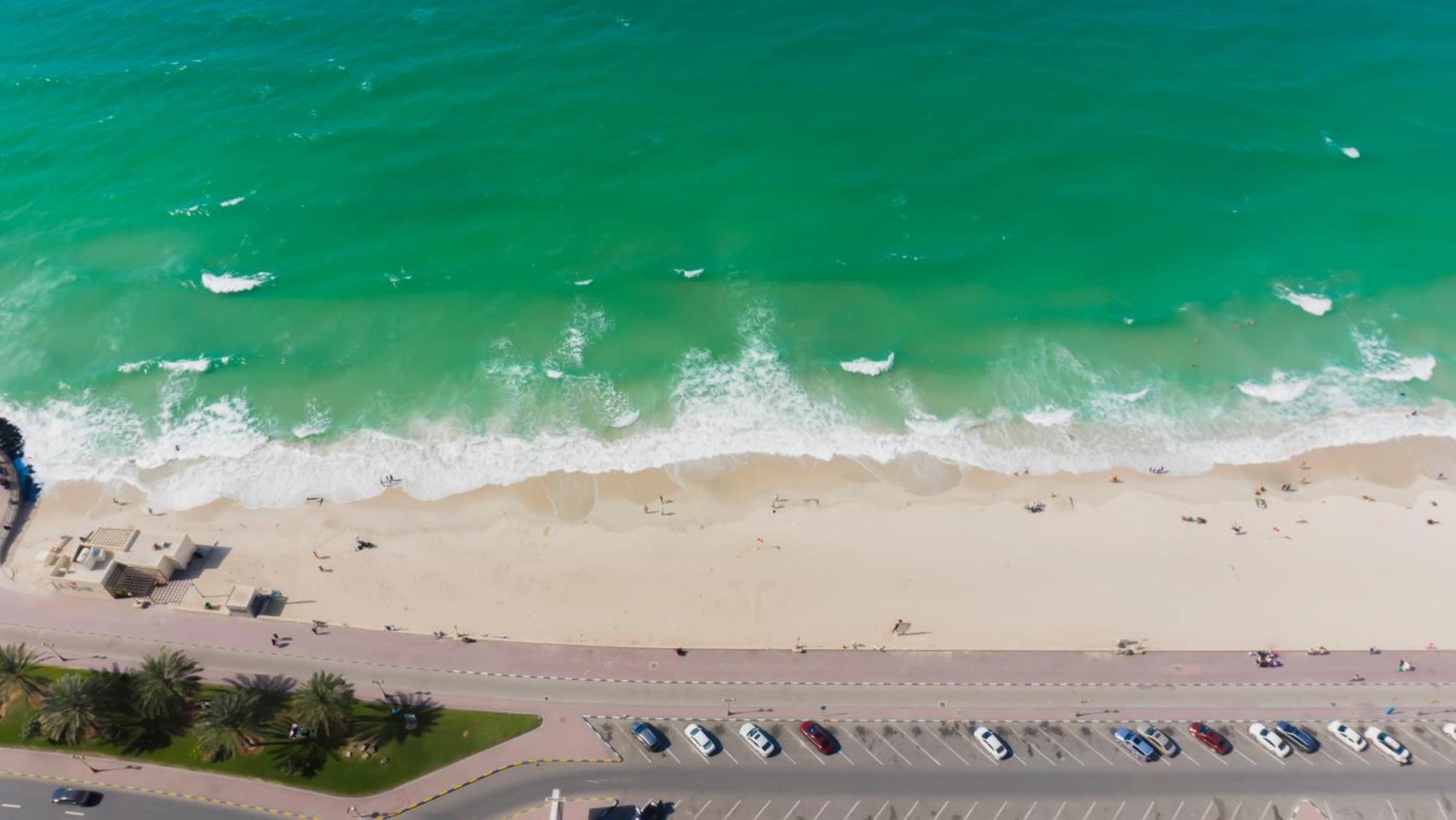 Luxury - Corniche Uae