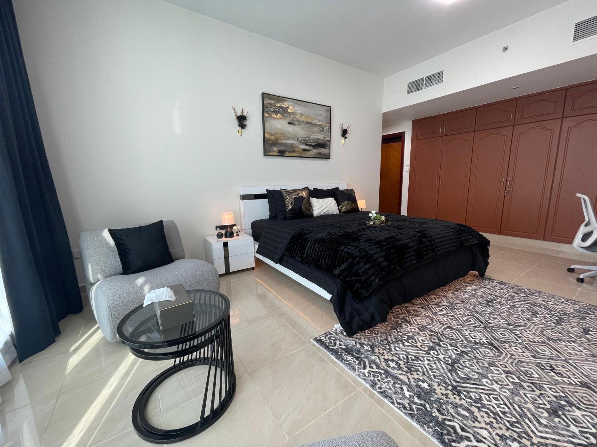 Luxury - Corniche Uae Ajman