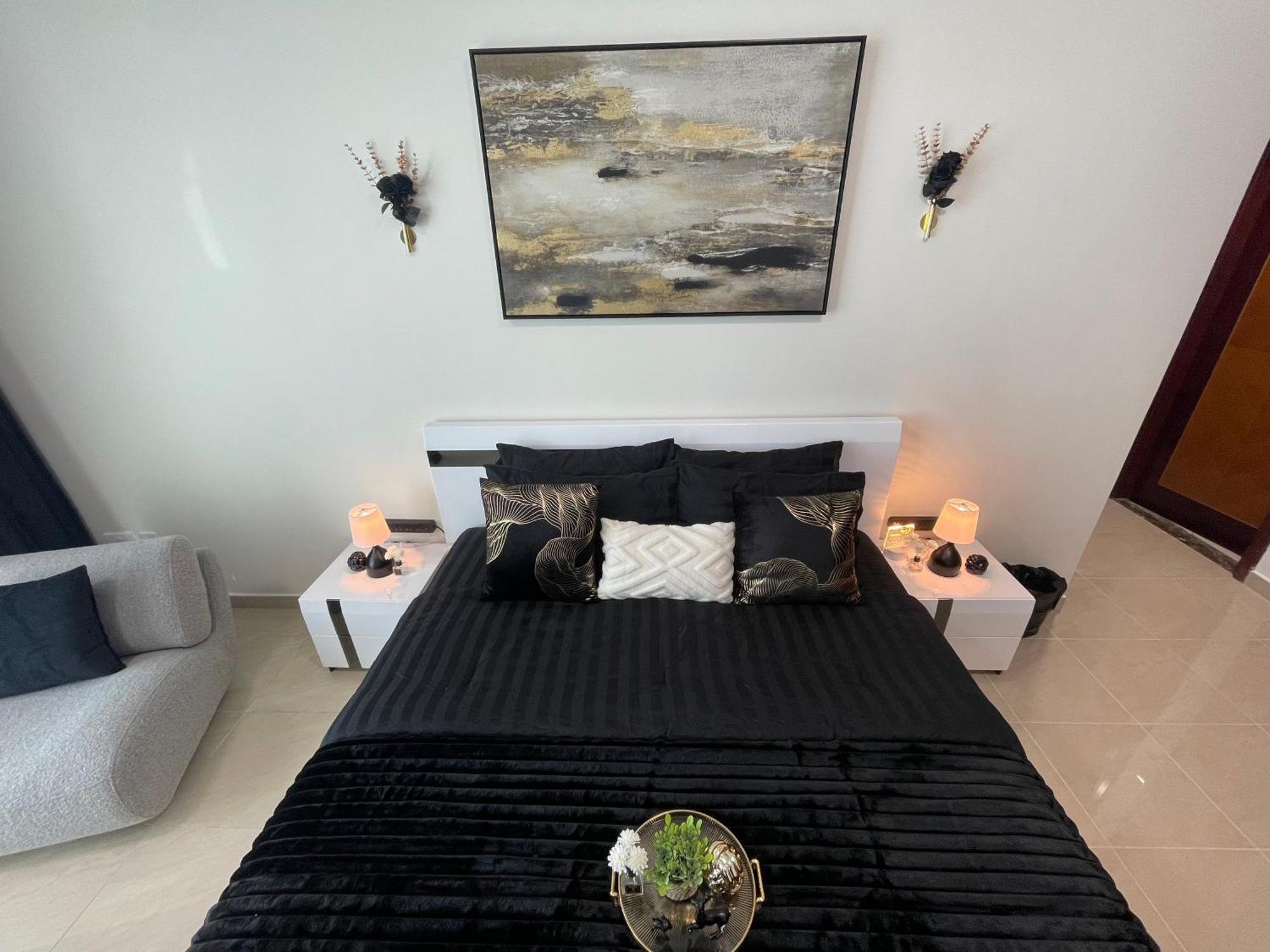 Luxury - Corniche Uae * Ajman